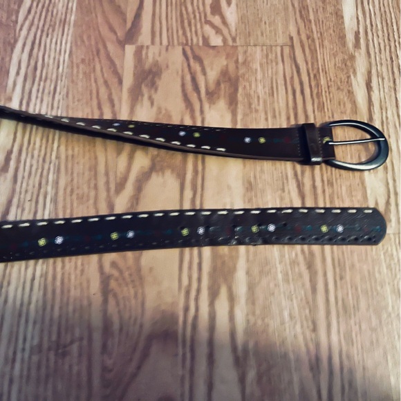 NWOT Brown Leather Painted Flowers With Western Stitching &  Buckle Size XXL - Picture 3 of 9